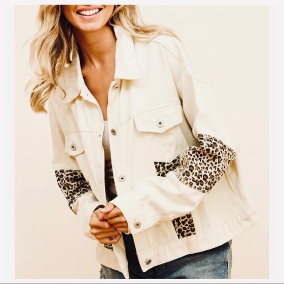 ShopEvelynne Jackets & Blazers - Fabulous Must Have Leopard Contrast Twill Jacket